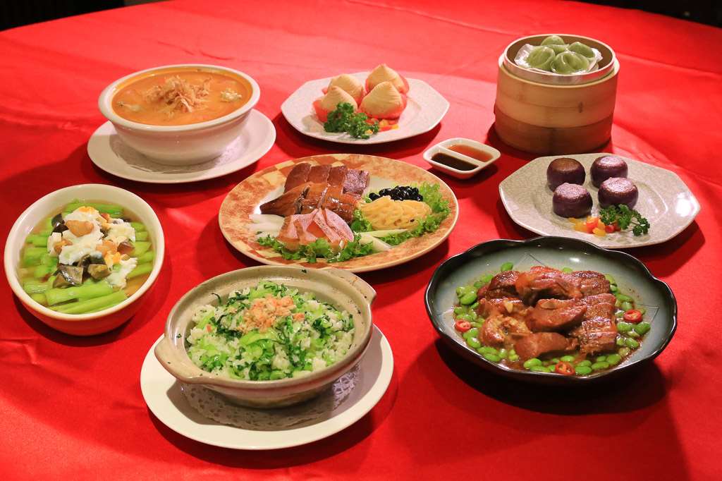 長園中餐廳推出「2 至 6 人防疫安心合菜」，以 中華料理加上明星港點供民眾選擇，每人只要 620 元