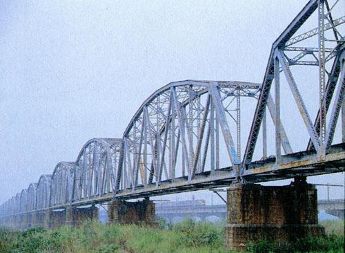 下淡水溪橋