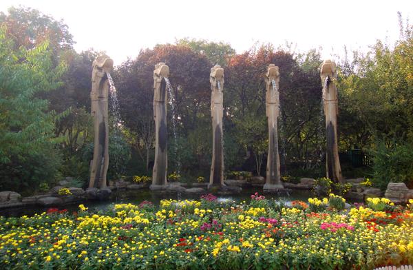 五龍潭公園入口