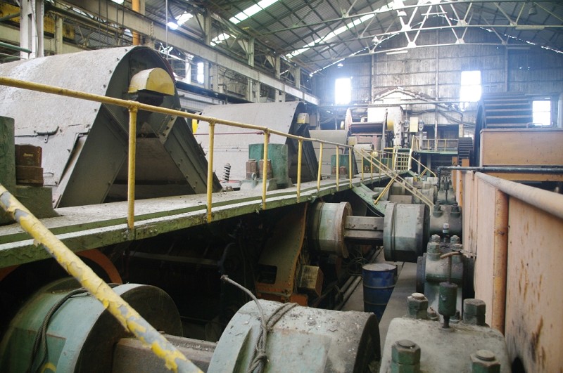 工場內甘蔗原料壓榨室