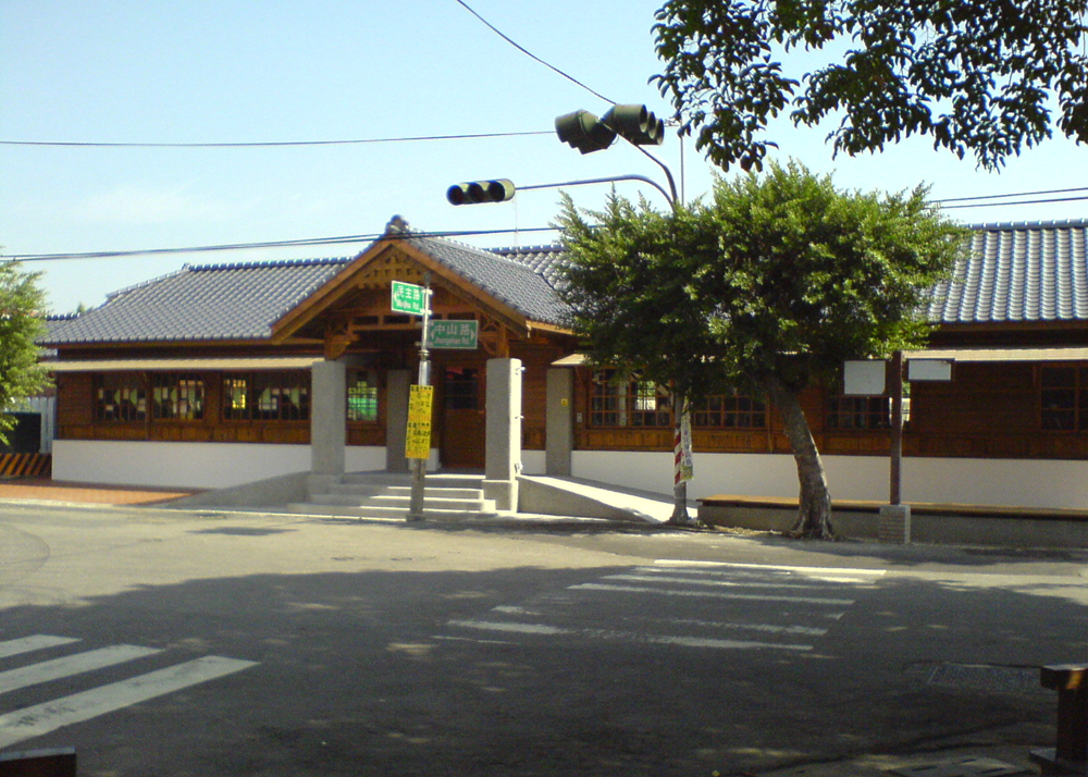 link to Huwei Old Station (Huwei Tourist Center)