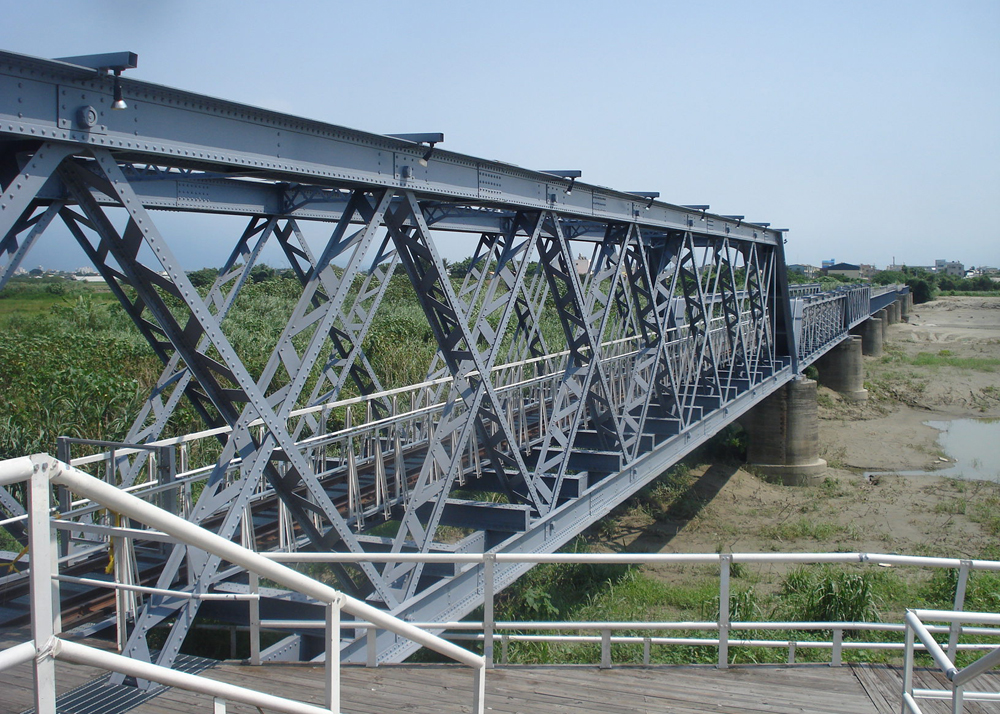 連結 虎尾溪鐵橋
