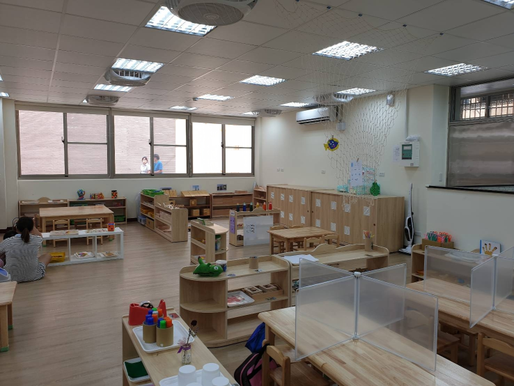 setting up childcare facilities in the workplace to provide high-quality, affordable, and professional childcare services and create a friendly childc
