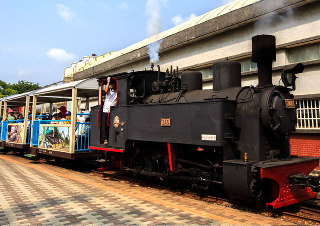 TSC Steam Locomotive, no.346