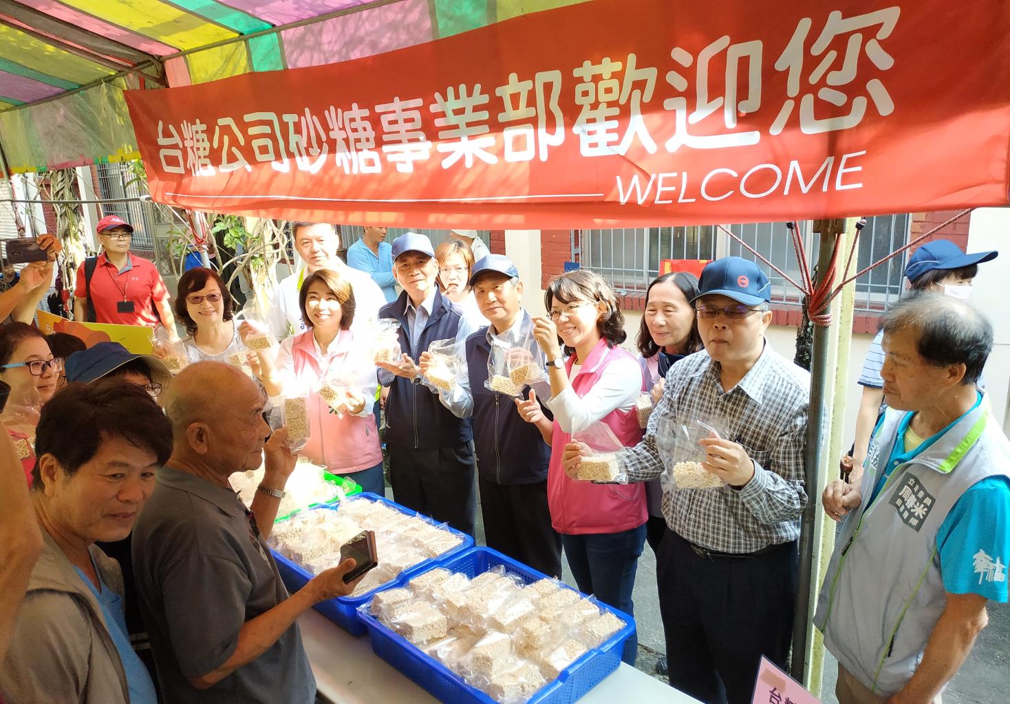 萬丹甘蔗文化祭每年活動台糖都會提供暖暖的黑糖薑母茶及有機米爆米香，總是深獲民眾喜愛。